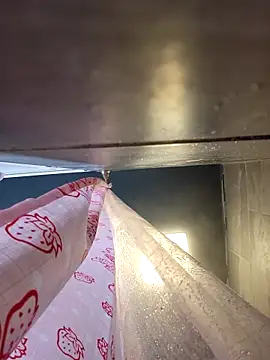 Snapshot of chocolate_bella chatting on 02/16/26, 02:46 chocolate bella online show from 02/16/26, 02:46