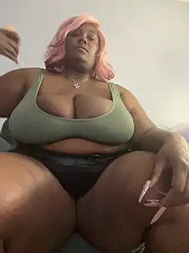 Cocomamii1 online show from 03/31/26, 12:56