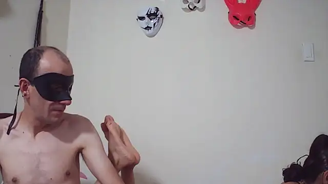 coplehot27 online show from 10/24/25, 07:54