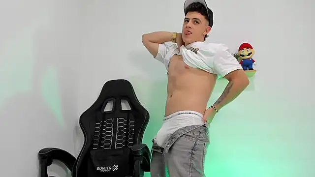 Mikecooper online show from 02/23/26, 07:17