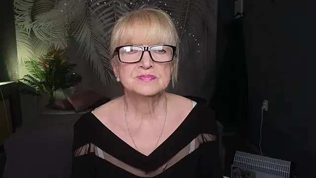 Sabina Ros online show from 03/03/26, 07:47