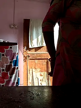 Love-pari077 online show from 11/15/25, 04:32