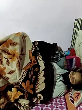 Love-pari077 online show from 12/03/25, 12:40