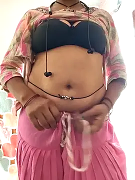 Love-pari077 online show from 04/28/26, 02:27