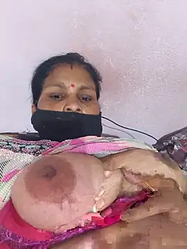 Love-pari077 online show from 05/19/26, 04:52