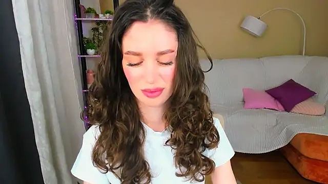 Snapshot of ChristinaConteeree chatting on 09/17/25, 01:46 ChristinaConteeree online show from 09/17/25, 01:46