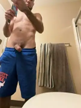 Snapshot of kelvin971011 chatting on 11/01/25, 04:20 kelvin971011 online show from 11/01/25, 04:20