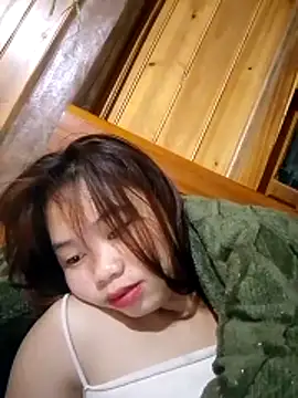 Snapshot of PhayPhay123 chatting on 11/28/25, 10:56 PhayPhay123 online show from 11/28/25, 10:56