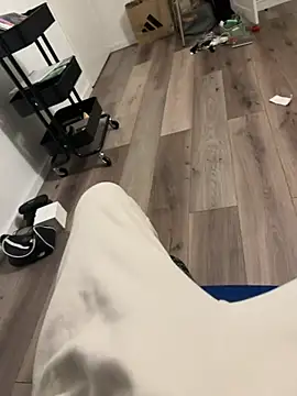 Frankieyyy1 online show from 03/24/26, 06:24