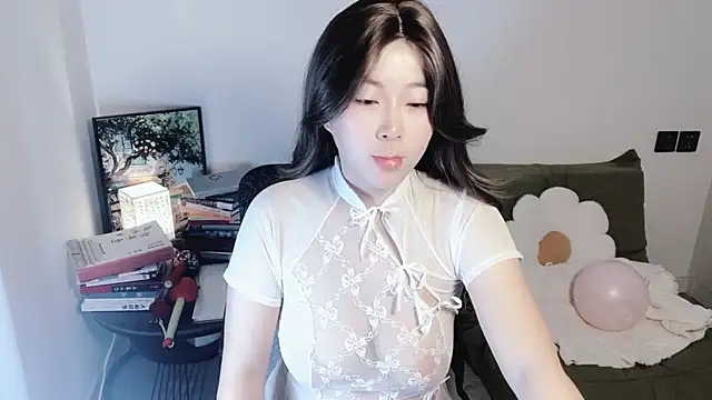 Emmaq996 online show from 11/07/25, 02:55