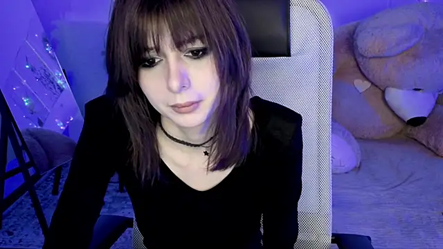 CrystallBloom online show from 04/03/26, 01:14