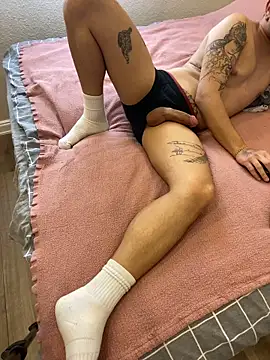 Snapshot of darkdecide chatting on 03/21/26, 12:10 darkdecide online show from 03/21/26, 12:10