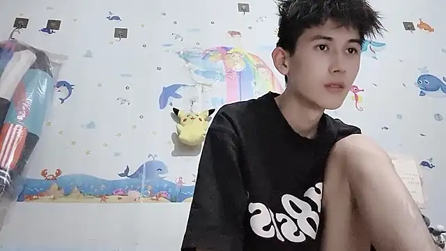 Snapshot of xiaojie2563 chatting on 10/17/25, 07:27 xiaojie2563 online show from 10/17/25, 07:27