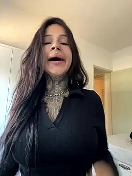 sereiaruiva99 online show from 05/08/26, 06:57