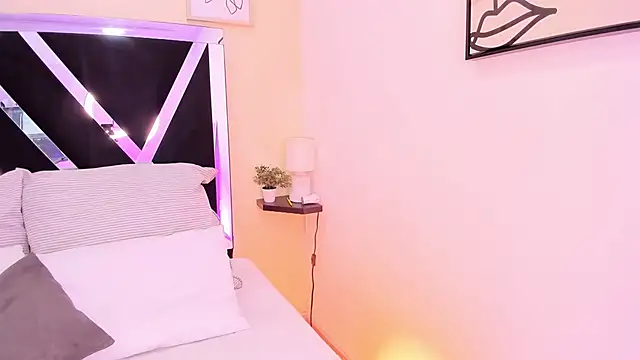 Snapshot of salem_sp chatting on 10/24/25, 11:39 salem sp online show from 10/24/25, 11:39