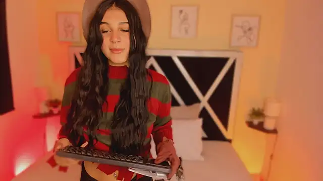 Snapshot of salem_sp chatting on 10/31/25, 11:33 salem sp online show from 10/31/25, 11:33