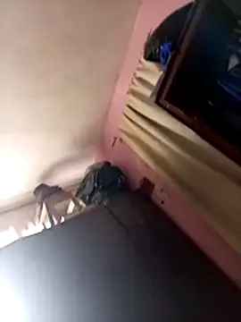 Snapshot of thekinglizard chatting on 11/30/25, 06:12 thekinglizard online show from 11/30/25, 06:12