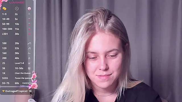 Snapshot of AngelAnty chatting on 09/12/25, 04:29 AngelAnty online show from 09/12/25, 04:29