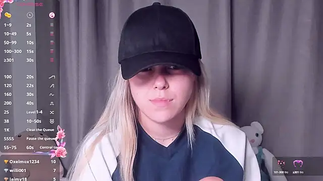 Snapshot of AngelAnty chatting on 09/27/25, 04:01 AngelAnty online show from 09/27/25, 04:01