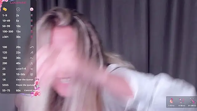 Snapshot of AngelAnty chatting on 09/28/25, 03:17 AngelAnty online show from 09/28/25, 03:17