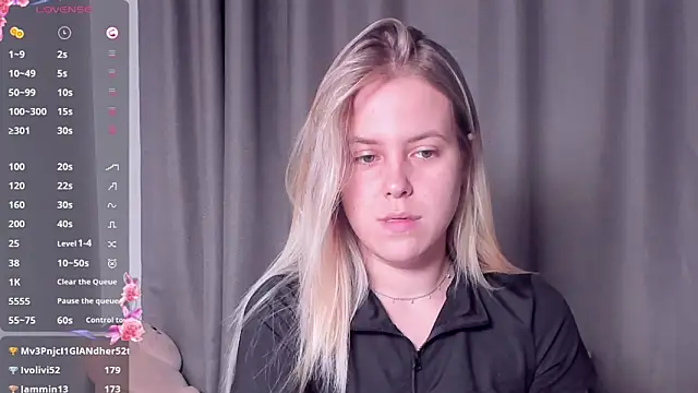 Snapshot of AngelAnty chatting on 10/03/25, 02:58 AngelAnty online show from 10/03/25, 02:58