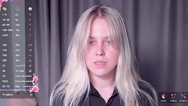 Snapshot of AngelAnty chatting on 10/04/25, 03:10 AngelAnty online show from 10/04/25, 03:10