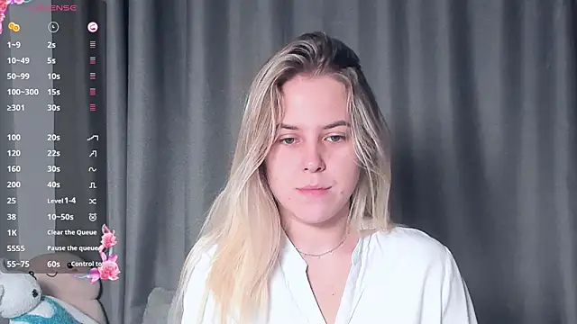 Snapshot of AngelAnty chatting on 10/24/25, 03:08 AngelAnty online show from 10/24/25, 03:08