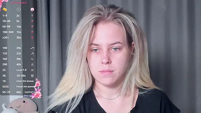 Snapshot of AngelAnty chatting on 10/30/25, 03:02 AngelAnty online show from 10/30/25, 03:02