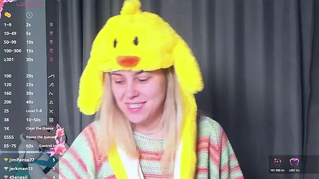 Snapshot of AngelAnty chatting on 10/31/25, 03:24 AngelAnty online show from 10/31/25, 03:24