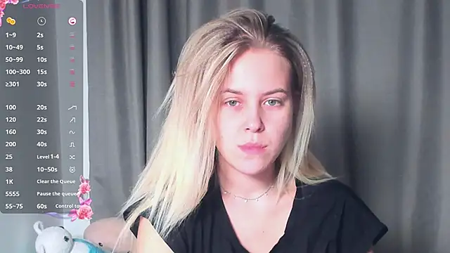 Snapshot of AngelAnty chatting on 11/02/25, 03:03 AngelAnty online show from 11/02/25, 03:03