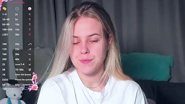 Snapshot of AngelAnty chatting on 11/06/25, 03:24 AngelAnty online show from 11/06/25, 03:24