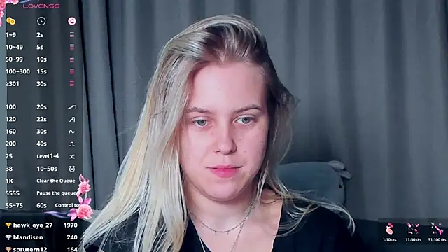 Snapshot of AngelAnty chatting on 11/10/25, 02:05 AngelAnty online show from 11/10/25, 02:05