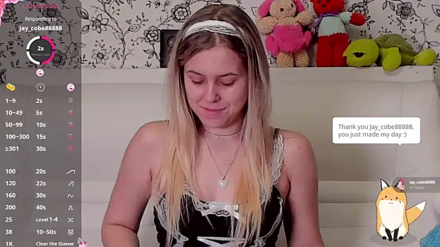 Snapshot of AngelAnty chatting on 11/28/25, 01:47 AngelAnty online show from 11/28/25, 01:47