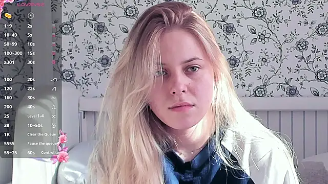 AngelAnty online show from 04/17/26, 01:36