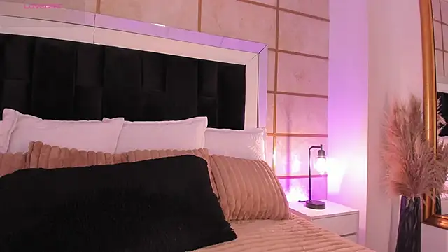 GretaVelvet online show from 01/14/26, 07:41