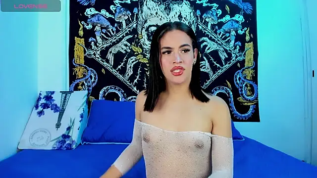 Mafer Osorio online show from 10/08/25, 02:42