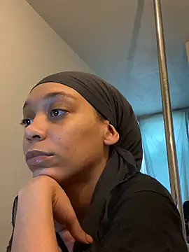 Snapshot of Velvetraexo chatting on 03/25/26, 08:26 Velvetraexo online show from 03/25/26, 08:26