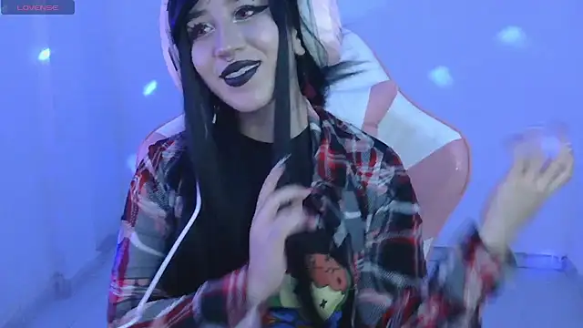 Snapshot of Hachiko_Love chatting on 10/21/25, 03:18 Hachiko Love online show from 10/21/25, 03:18