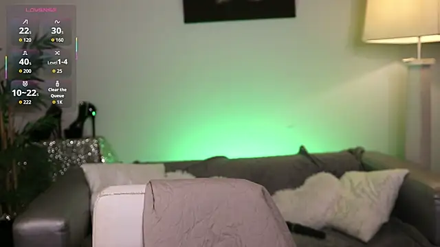 NovaHollisx online show from 11/23/25, 02:44