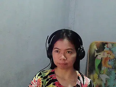 SweetSexyTrixie online show from 05/06/26, 08:25