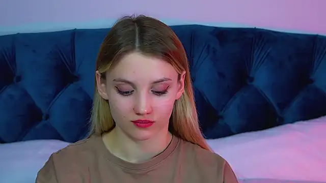 StacyEvances online show from 04/24/26, 06:05