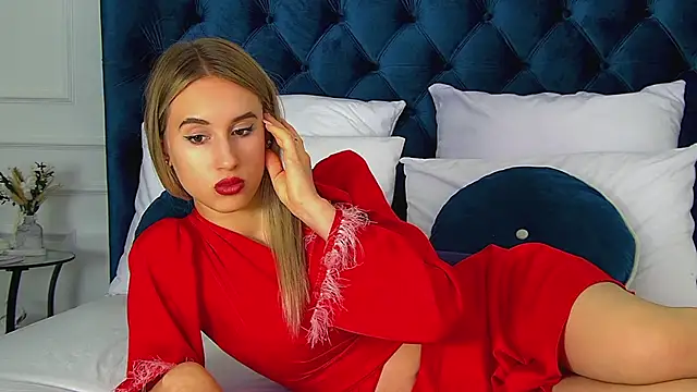 Snapshot of VictoriaHopsons chatting on 09/10/25, 07:03 VictoriaHopsons online show from 09/10/25, 07:03