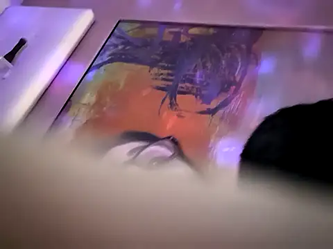 Snapshot of SparklesB1tch chatting on 04/03/26, 08:01 SparklesB1tch online show from 04/03/26, 08:01