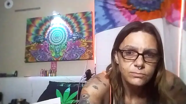 SparklesB1tch online show from 04/28/26, 10:31