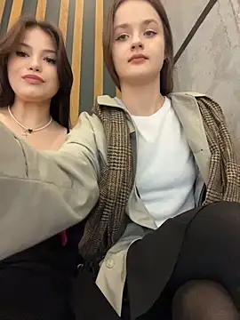 Snapshot of KittyQueeny chatting on 11/05/25, 03:12 KittyQueeny online show from 11/05/25, 03:12