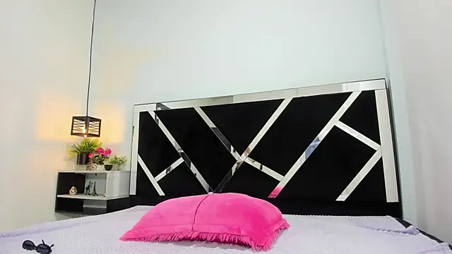 iisabella noa online show from 01/13/26, 12:54