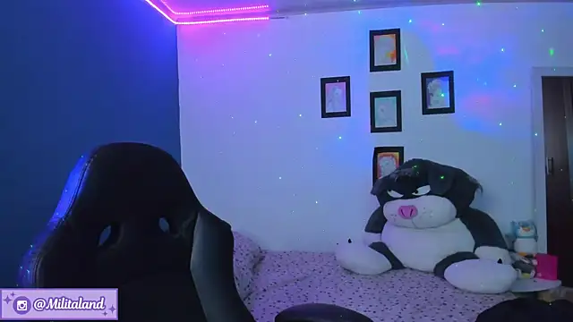 Snapshot of milita_houston chatting on 09/18/25, 09:06 milita houston online show from 09/18/25, 09:06