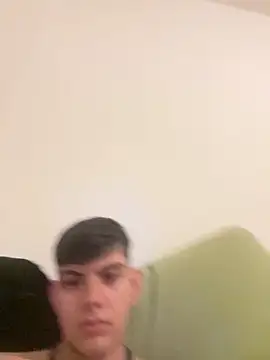 Snapshot of Cos_minn chatting on 12/17/25, 06:58 Cos minn online show from 12/17/25, 06:58