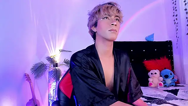 Cooperrosscute233 online show from 04/04/26, 07:33