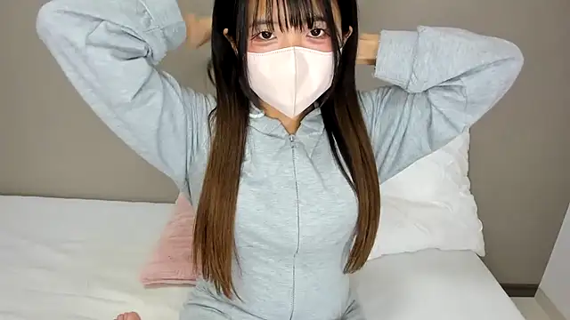 Snapshot of 18komugi chatting on 11/10/25, 02:38 18komugi online show from 11/10/25, 02:38